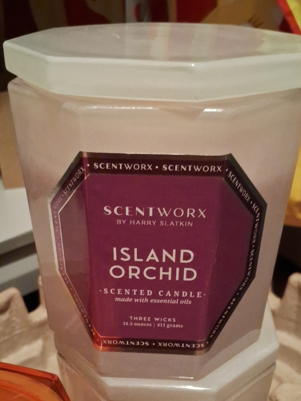 Island Orchid Scented Candle - Soft Pink